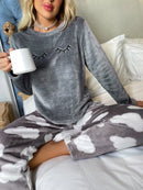 Pijama quentinho com Estampa de Nuvem