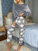 Pijama quentinho com Estampa de Nuvem